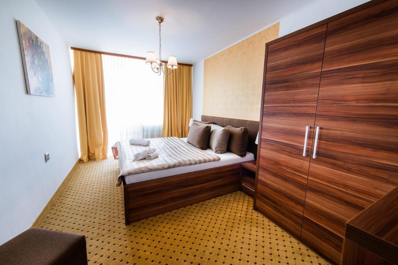 Hotel Merkur Kaluža Extérieur photo