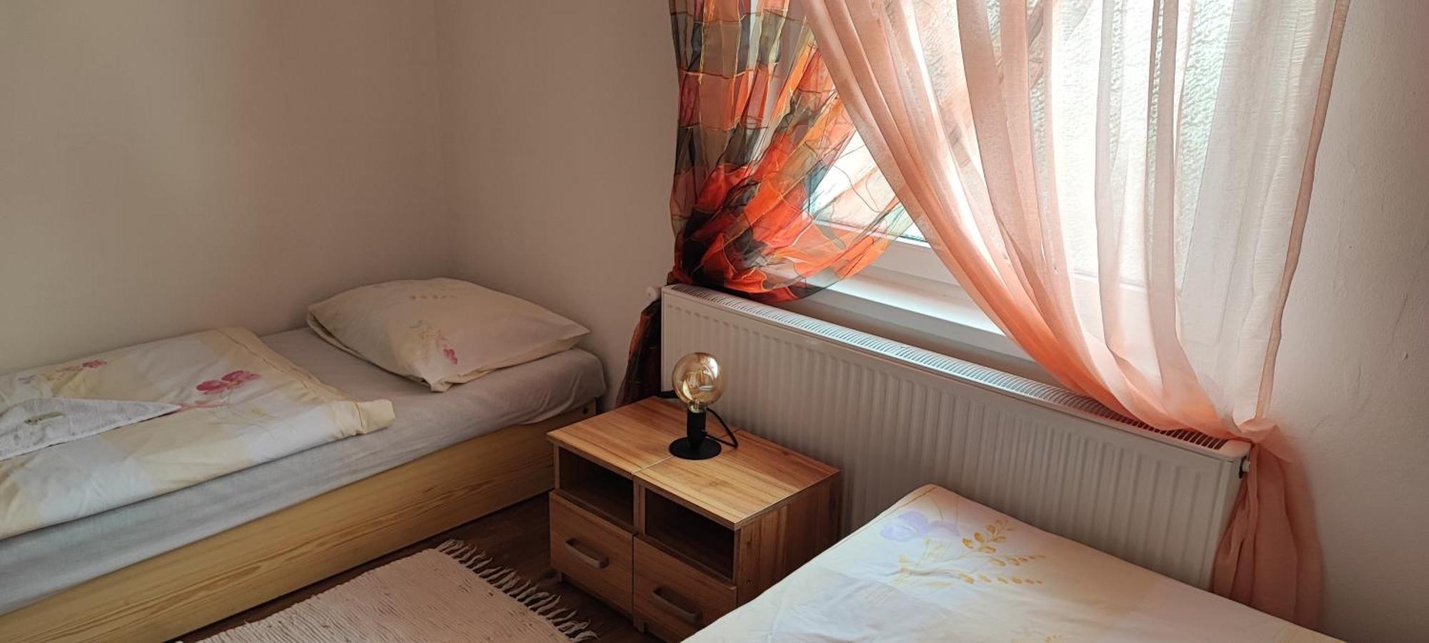 Hotel Merkur Kaluža Extérieur photo